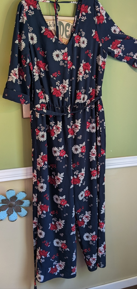 Wrapper jumpsuit - Picture 12 of 12